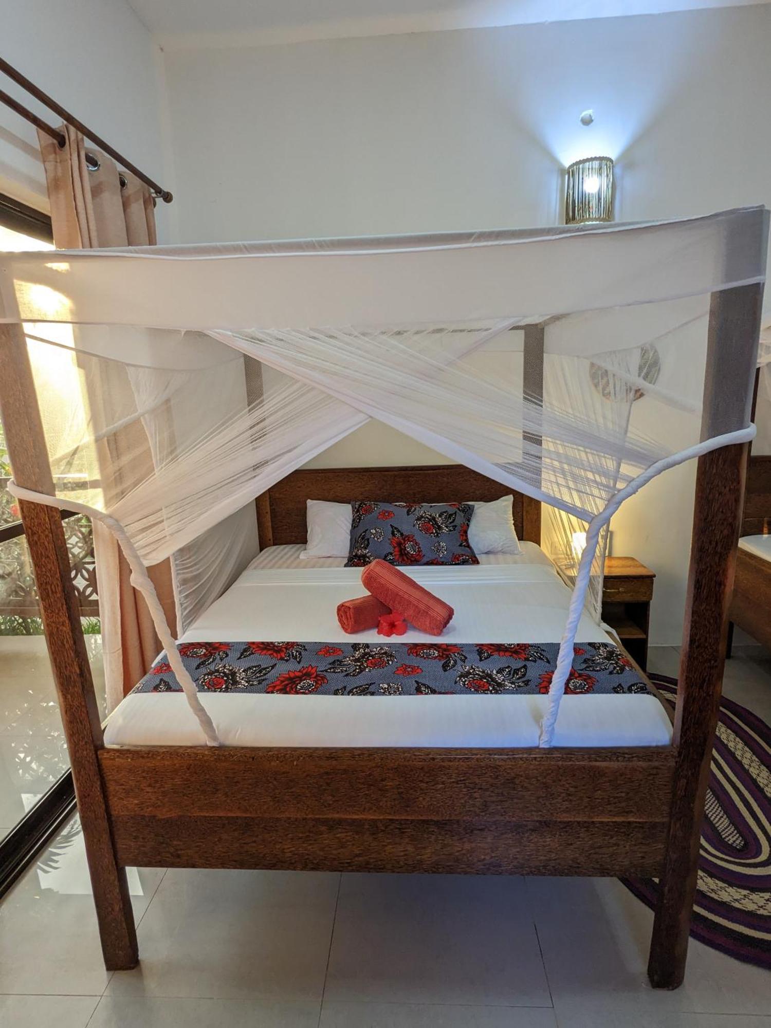 Hotel Mkadi Beach House Nungwi Habitación foto